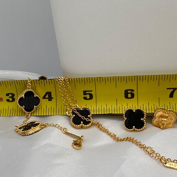 18K Gold Plated Black Clover Set - Picture 7 of 7